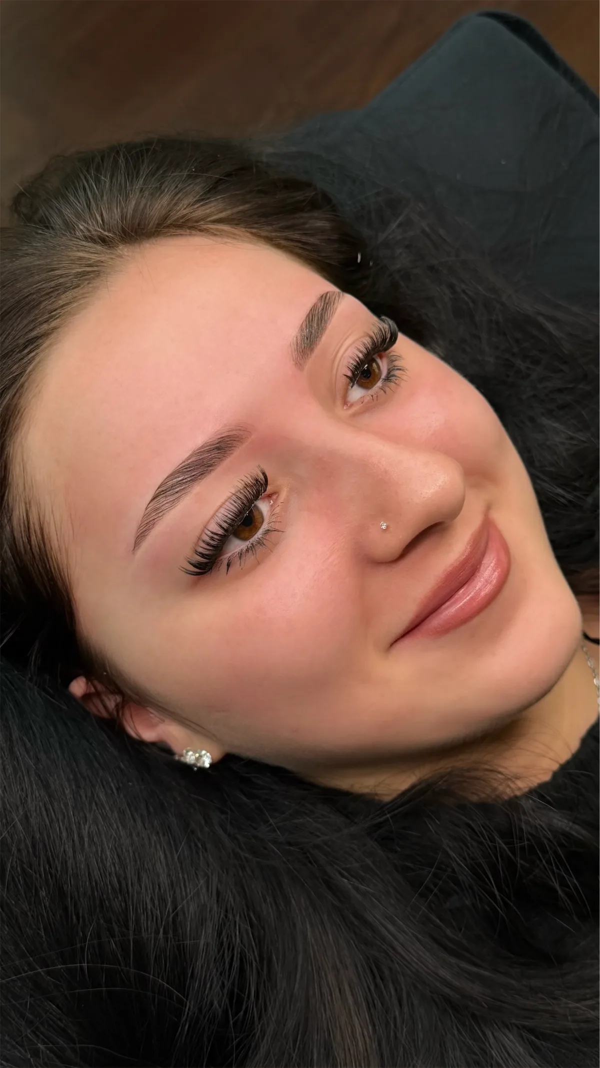 Augenbrauen nach einem Brow Lifting